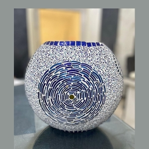 Lampe de table en verre mosaïque Blue Churi h. 23 cm.