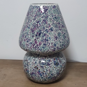 Lampe de table en verre mosaïque Lavander Garden h. 17 cm.