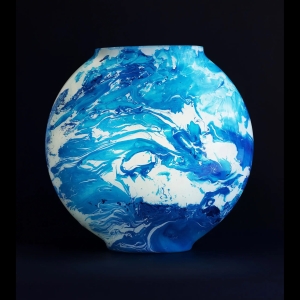 Lampe de table en verre peint Ocean h. 32 cm.