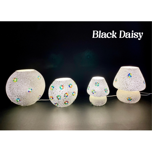 famille 94 - Black Daisy